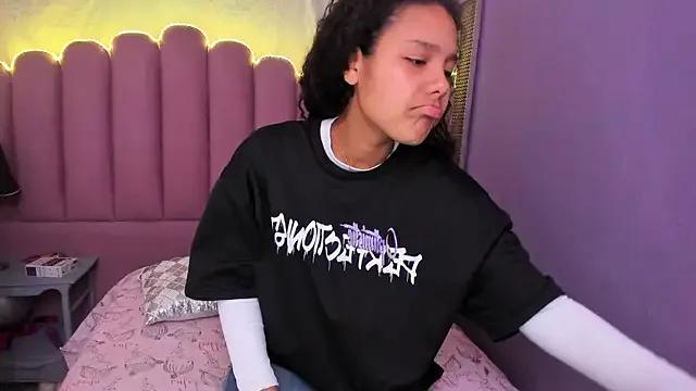 AriaVega from StripChat is Freechat