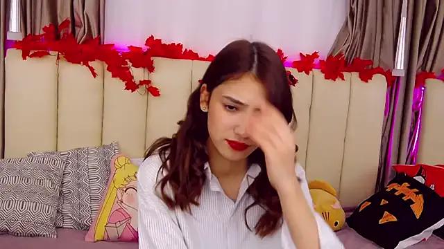 ArielLoove from StripChat is Freechat