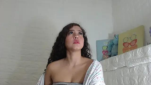 arielsweeth from StripChat is Freechat