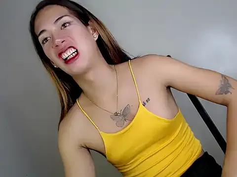 ashley_bombshell from StripChat is Freechat