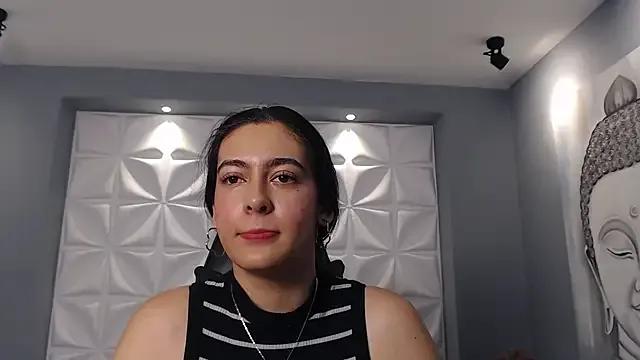 AshleyBonnett from StripChat is Freechat