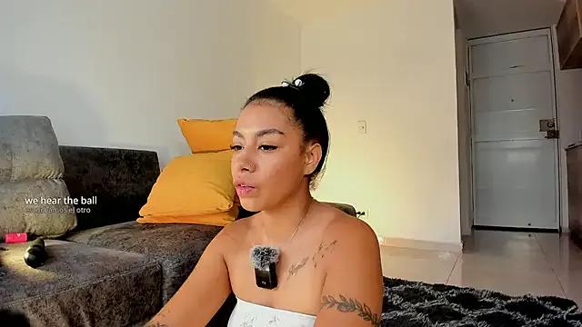 ATENEA_SEXXXY from StripChat is Freechat