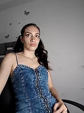aurelialux from StripChat is Freechat