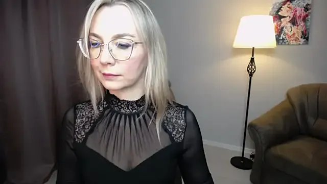 Ava_Elior on StripChat 