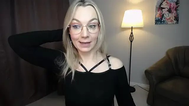 Ava_Elior on StripChat 