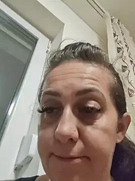 AvaDivaMilf from StripChat