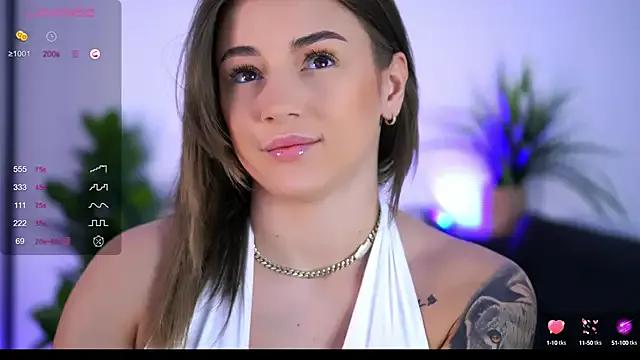 BabbyAisha from StripChat
