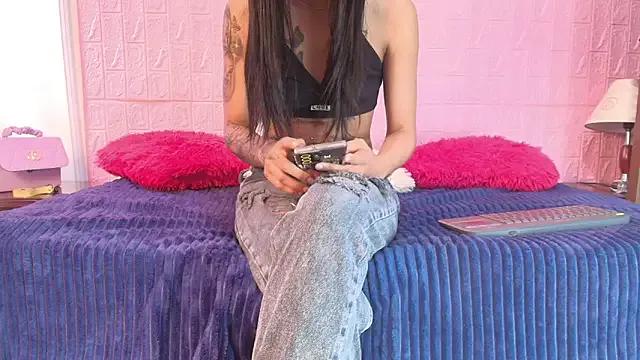 Baby_kinky-- from StripChat is Freechat