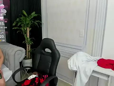 BabyAngel18_ from StripChat