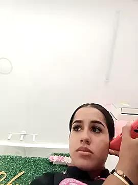 BabyCaramel18 from StripChat is Freechat