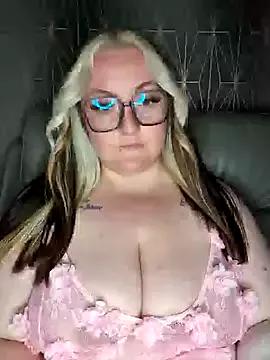Find your cherished anal broadcaster match with our advanced interactive search and filtering options, allowing you to tailor-make your live event desires.