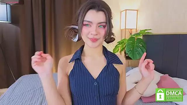beatrishaa from StripChat is Freechat