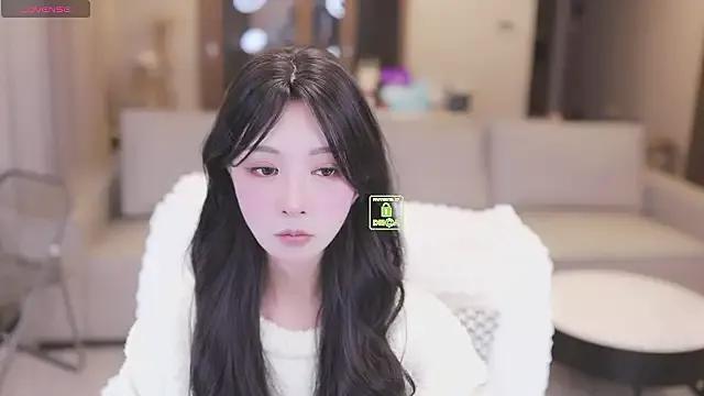 Bella-999 from StripChat is Freechat