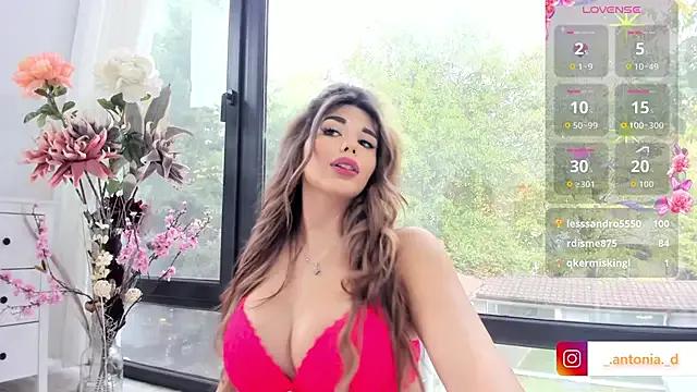 Bella_Posh from StripChat