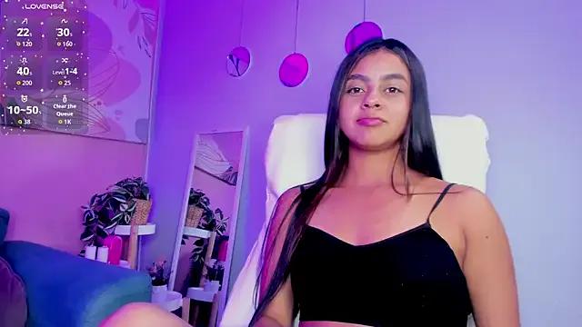 Bella_walker_ from StripChat is Freechat