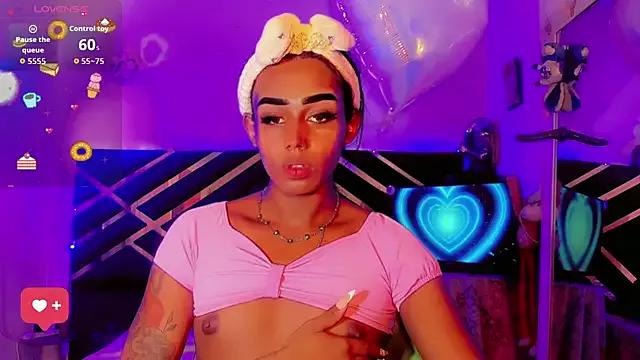 black_hot3x from StripChat is Freechat