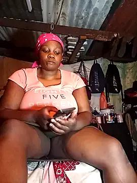 blackbeautyxx92 from StripChat is Freechat