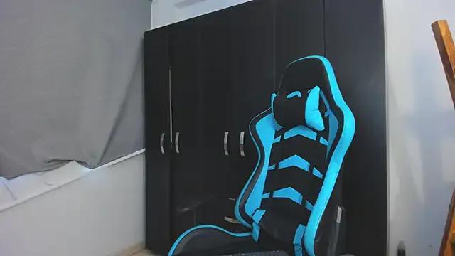 Bray_Kevin from StripChat is Freechat