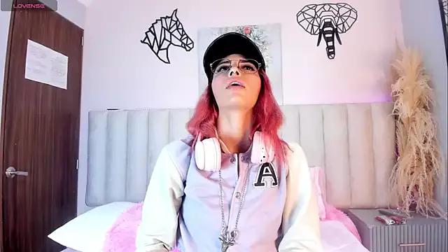 Breidy_princess010 from StripChat is Freechat