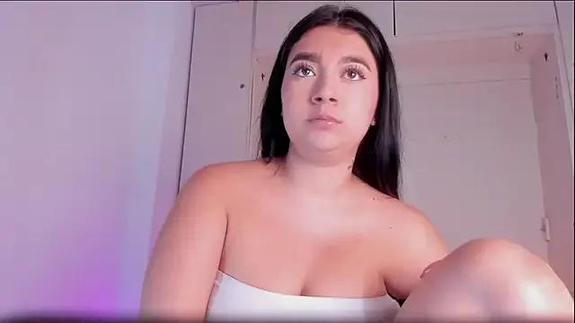 BrianaTaylorr from StripChat is Freechat