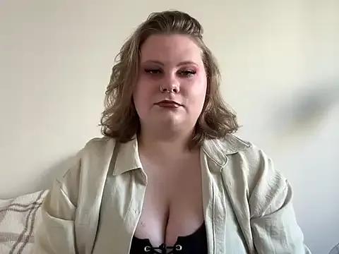 BriannaFlirty from StripChat is Freechat