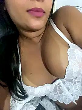 Brunamorenago from StripChat is Freechat