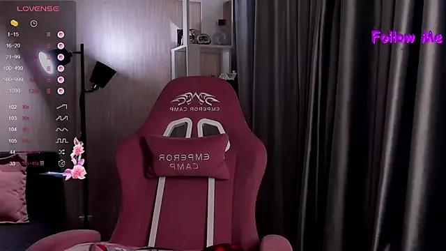 Bunny_bubble from StripChat