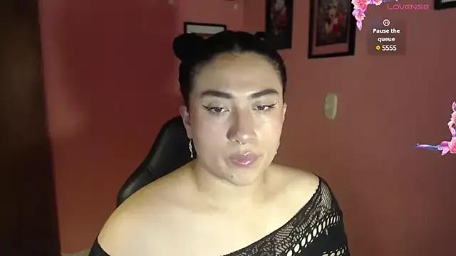bunnyemilyrose36 from StripChat
