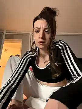 Find your cherished anal broadcaster match with our advanced interactive search and filtering options, allowing you to tailor-make your live event desires.