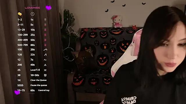 Busty_Lina from StripChat is Freechat