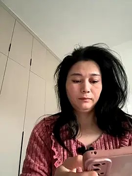 buusoom on StripChat 