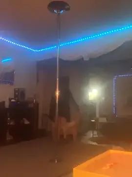 BuzzBunni69 from StripChat