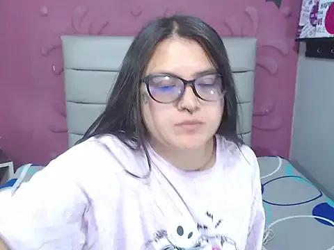 Cailing_Zu from StripChat is Freechat