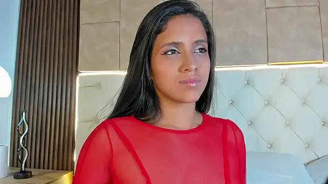 Camiila_rosse from StripChat is Freechat