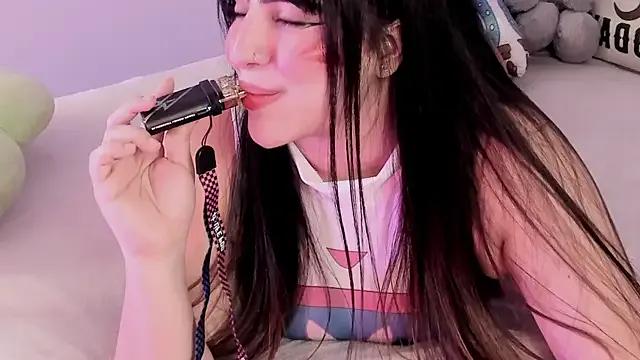 Camila_Matinez_ from StripChat is Freechat