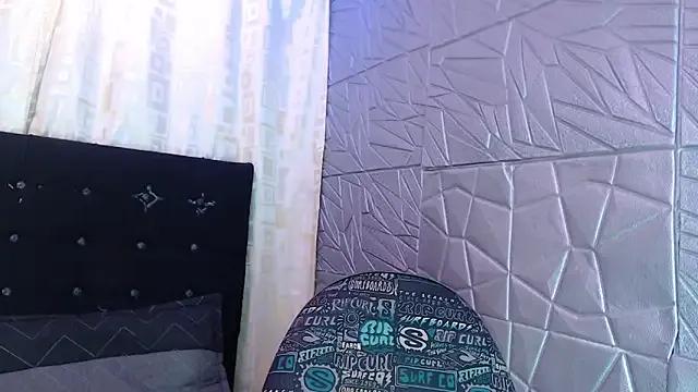 Camille_Sinclair from StripChat is Freechat