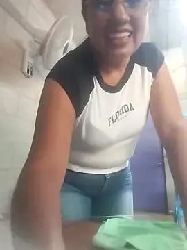 Candy-Samanthy from StripChat is Freechat