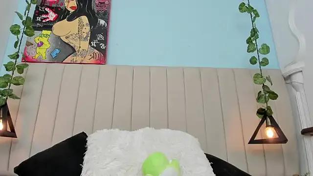 CandyGomez from StripChat is Freechat