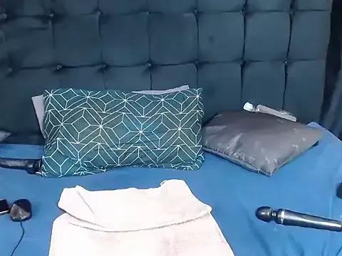 CaramelBootty from StripChat is Freechat