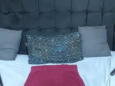 CaramelBootty on StripChat 