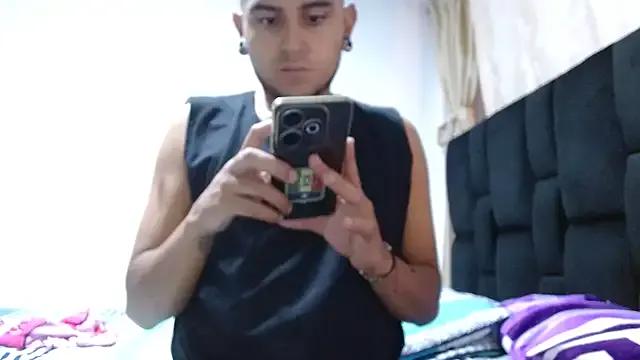 Carlandelli1 from StripChat is Freechat