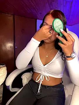 carolina_pink from StripChat is Freechat