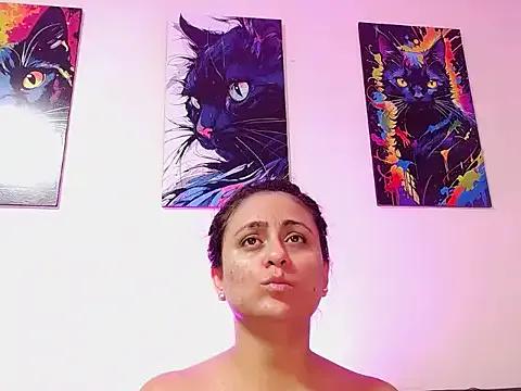 Caroline_Jons from StripChat is Freechat