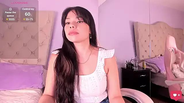 CarolineNasty from StripChat is Freechat