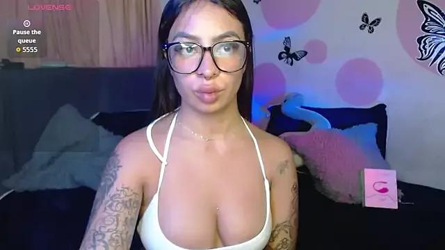 Find your cherished anal broadcaster match with our advanced interactive search and filtering options, allowing you to tailor-make your live event desires.