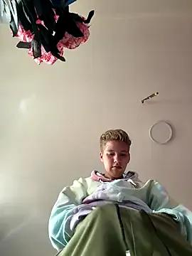 CDLukeLucy420 from StripChat is Freechat