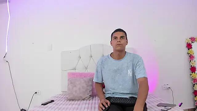 Find your cherished anal broadcaster match with our advanced interactive search and filtering options, allowing you to tailor-make your live event desires.