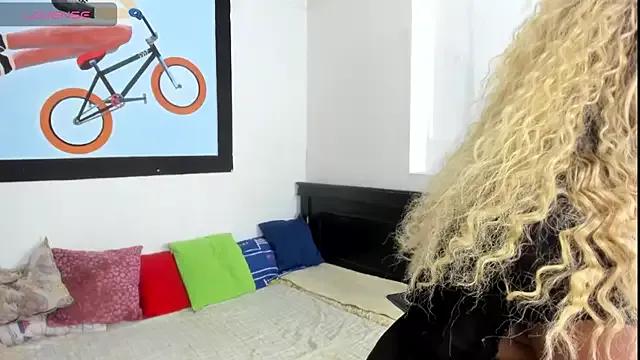 chaynnastone from StripChat is Freechat