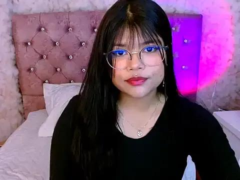 chloe_parkeer from StripChat is Freechat