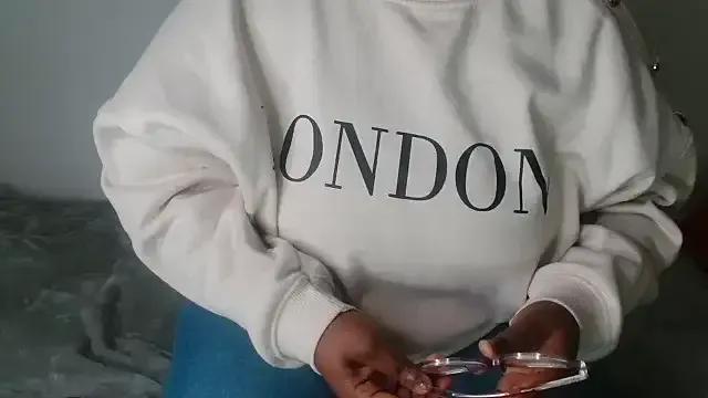 ChocAmmy696 from StripChat